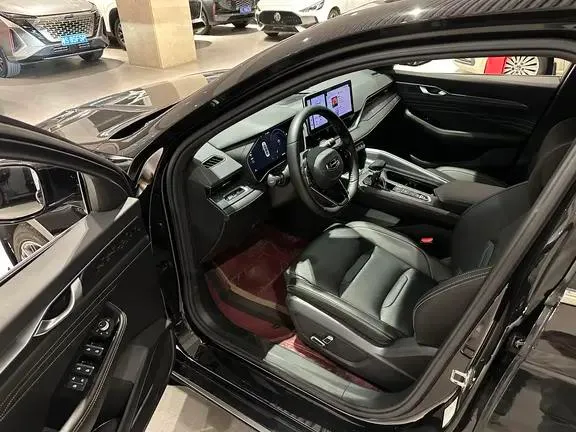 Geely Preface 2023 1.5T Куньлунь-версия интерьер фото 8