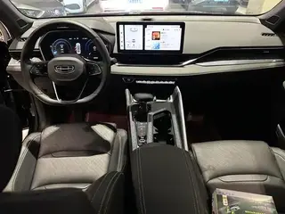 Geely Preface 2023 1.5T Куньлунь-версия интерьер фото 9