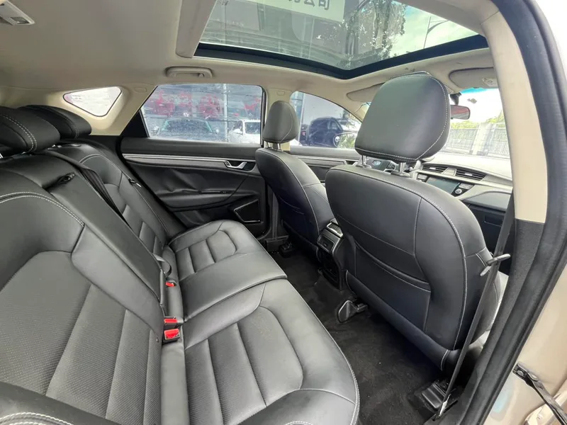 Geely Emgrand GS 2016 Sports version 1.8L Automatic Collar Type interior photo 15 Geely Emgrand GS 2016 Sports version 1.8L Automatic Collar Type interior photo 15