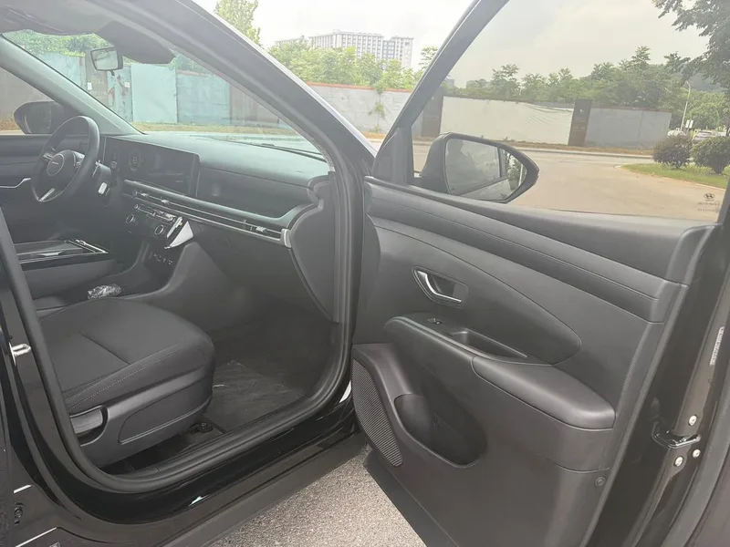 Hyundai Tucson 2025 Tucson L 1.5T GLX Versión de élite interior foto 9 Hyundai Tucson 2025 Tucson L 1.5T GLX Versión de élite interior foto 9
