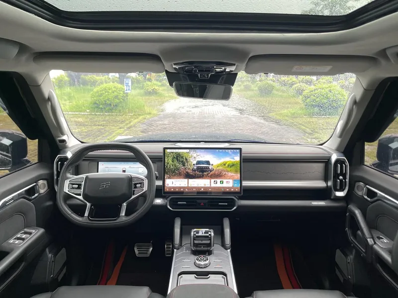 Jetour T2 2023 2.0TD Four-wheel drive Conquer interior photo 18 Jetour T2 2023 2.0TD Four-wheel drive Conquer interior photo 18