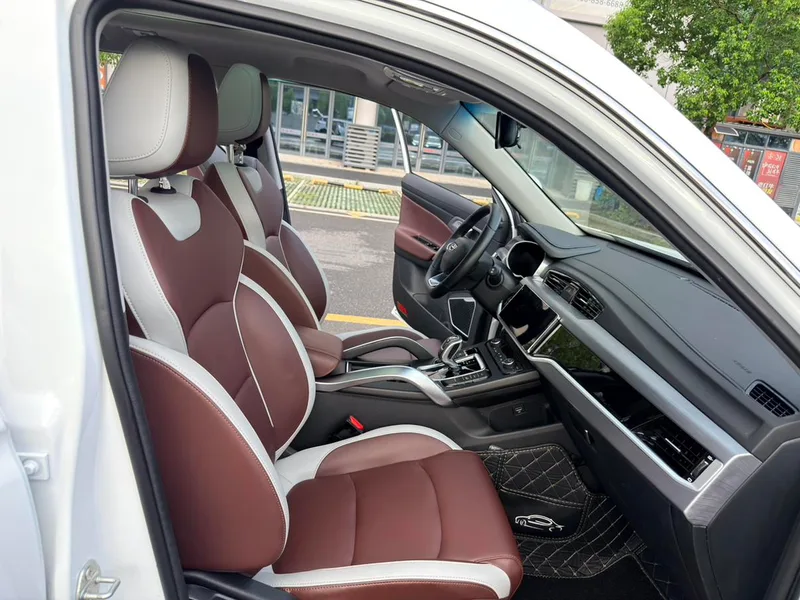 Geely Boyue 2022 1.8TD DCT Zhiya type interior photo 12