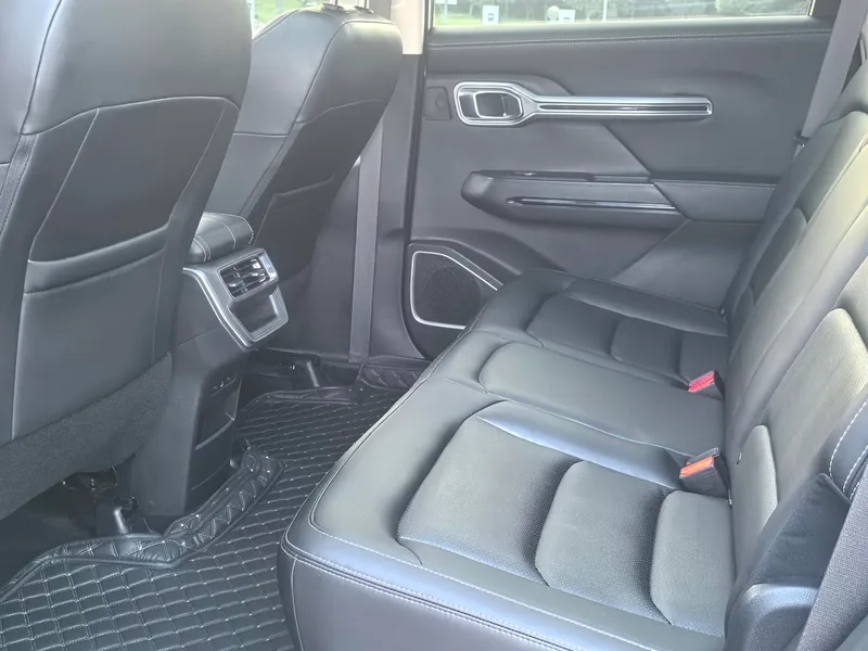 Geely Okavango 2020 1.8TD DCT Luxury type interior photo 9 Geely Okavango 2020 1.8TD DCT Luxury type interior photo 9