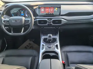 Geely Okavango 2020 1.8TD DCT Luxury type interior photo 11 Geely Okavango 2020 1.8TD DCT Luxury type interior photo 11
