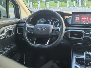 Geely Okavango 2020 1.8TD DCT Luxury type interior photo 12 Geely Okavango 2020 1.8TD DCT Luxury type interior photo 12