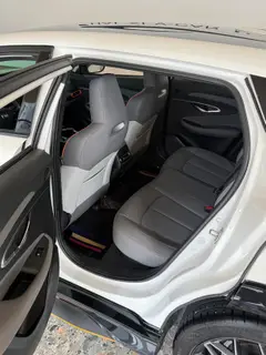 Changan UNI-T 2022 1.5T Sports version Premium Trim interior photo 8 Changan UNI-T 2022 1.5T Sports version Premium Trim interior photo 8