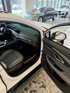 Changan UNI-T 2022 1.5T Sports version Premium Trim interior photo 9 Changan UNI-T 2022 1.5T Sports version Premium Trim interior photo 9