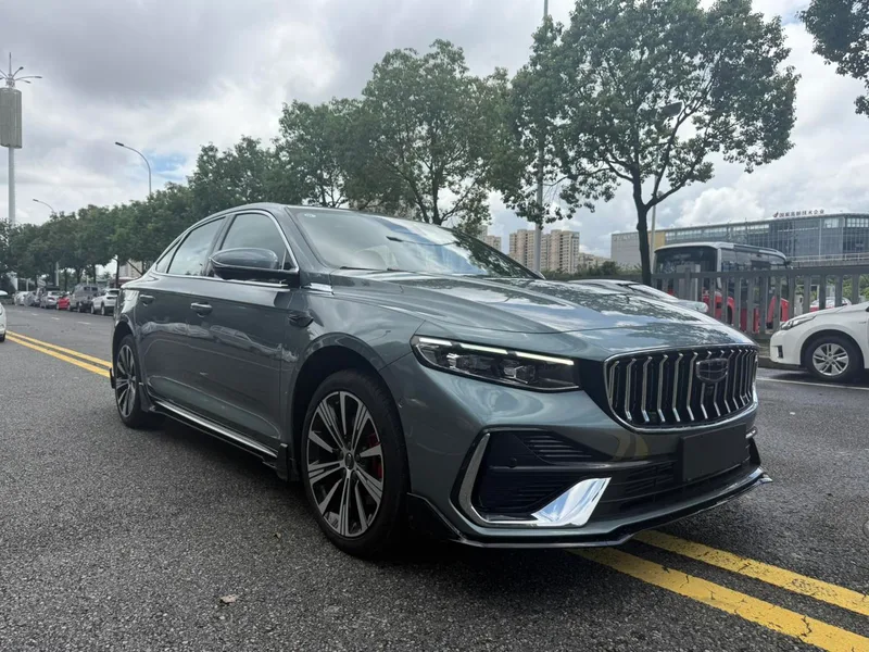 Geely Preface 2026 2.0T Oriental Yao full moon version exterior photo 3