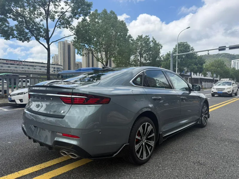 Geely Preface 2026 2.0T Oriental Yao full moon version exterior photo 4