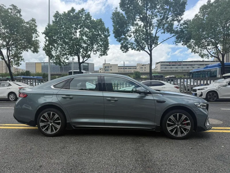 Geely Preface 2026 2.0T Oriental Yao full moon version exterior photo 7