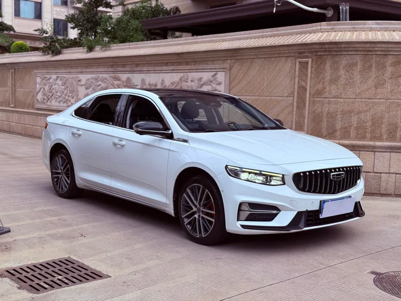 Geely Preface 2023 2.0T Премиальная комплектация экстерьер фото 3
