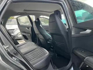 Changan Lamore 2023 1.5T GDI Tipo de lujo automático exterior foto 10 Changan Lamore 2023 1.5T GDI Tipo de lujo automático exterior foto 10