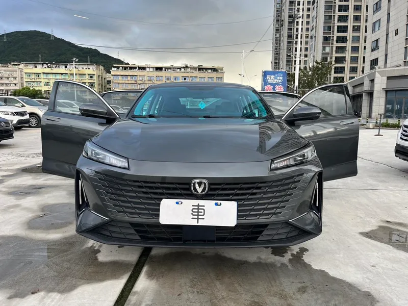 Changan Lamore 2023 1.5T GDI Tipo de lujo automático interior foto 13 Changan Lamore 2023 1.5T GDI Tipo de lujo automático interior foto 13
