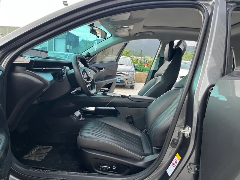 Changan Lamore 2023 1.5T GDI Tipo de lujo automático interior foto 14 Changan Lamore 2023 1.5T GDI Tipo de lujo automático interior foto 14