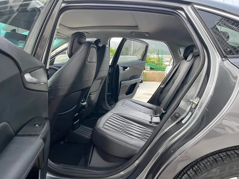 Changan Lamore 2023 1.5T GDI Tipo de lujo automático interior foto 15 Changan Lamore 2023 1.5T GDI Tipo de lujo automático interior foto 15