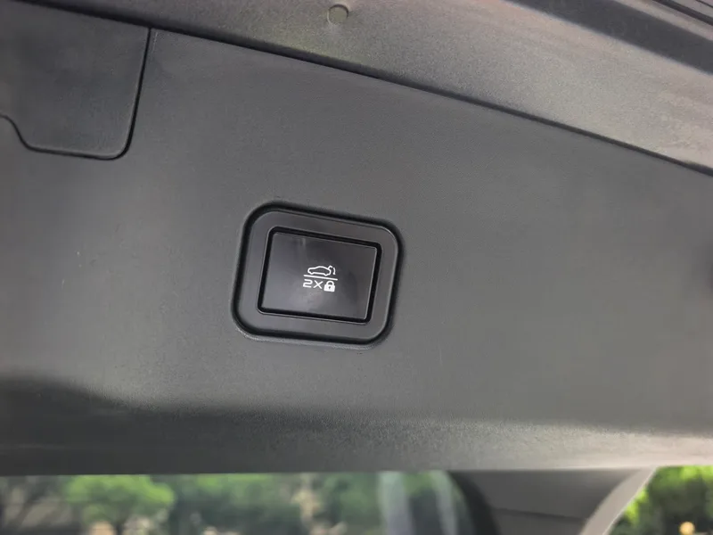 Changan UNI-V 2023 1.5T Sports version exterior photo 9 Changan UNI-V 2023 1.5T Sports version exterior photo 9