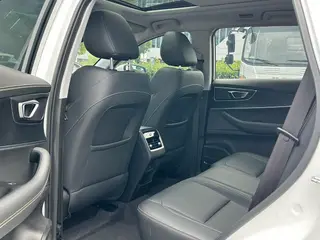 Chery Tiggo 8 2022 1.5TCI Automatic new dynamic version 7 seat interior photo 6 Chery Tiggo 8 2022 1.5TCI Automatic new dynamic version 7 seat interior photo 6