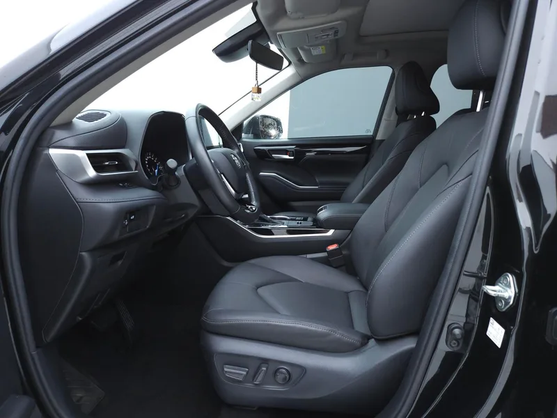 Toyota Highlander 2022 Double moteur 2.5L Édition de luxe à quatre roues motrices 7 Siège extérieur photo 8 Toyota Highlander 2022 Double moteur 2.5L Édition de luxe à quatre roues motrices 7 Siège extérieur photo 8