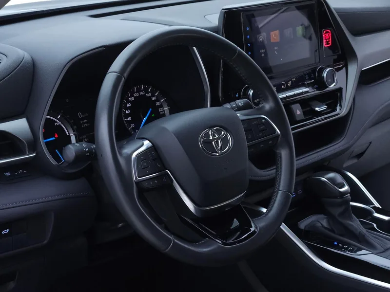 Toyota Highlander 2022 Double moteur 2.5L Édition de luxe à quatre roues motrices 7 Siège intérieur photo 18 Toyota Highlander 2022 Double moteur 2.5L Édition de luxe à quatre roues motrices 7 Siège intérieur photo 18