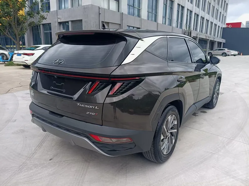 Hyundai Tucson 2021 Tucson L 1.5T GLX Two-wheel drive elite version exterior photo 4 Hyundai Tucson 2021 Tucson L 1.5T GLX Two-wheel drive elite version exterior photo 4