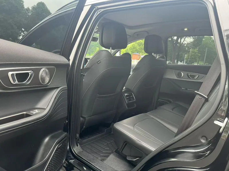 Chery Tiggo 8 Pro 2022 290T Versión Sky Dome con tracción en dos ruedas 5 Asiento interior foto 6 Chery Tiggo 8 Pro 2022 290T Versión Sky Dome con tracción en dos ruedas 5 Asiento interior foto 6