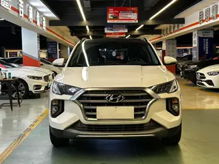 Hyundai Tucson 2019 280TGDi Dual-clutch two-drive fashion version Country VI exterior photo 2 Hyundai Tucson 2019 280TGDi Dual-clutch two-drive fashion version Country VI exterior photo 2