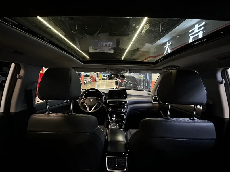 Hyundai Tucson 2019 280TGDi Dual-clutch two-drive fashion version Country VI interior photo 8 Hyundai Tucson 2019 280TGDi Dual-clutch two-drive fashion version Country VI interior photo 8