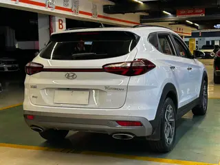 Hyundai Tucson 2019 280TGDi Dual-clutch two-drive fashion version Country VI interior photo 13 Hyundai Tucson 2019 280TGDi Dual-clutch two-drive fashion version Country VI interior photo 13