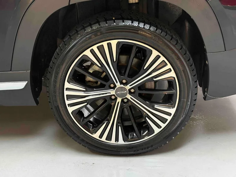 Jetour X90 2020 1.6T DCT Shadow Edition 7 seat interior photo 14