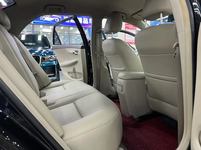 Toyota Corolla 2011 1.6L Automatic GL interior photo 8 Toyota Corolla 2011 1.6L Automatic GL interior photo 8