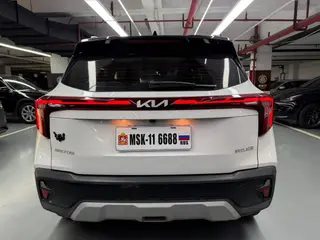 Kia Seltos 2023 1.5L IVT Premium Edition interior photo 6 Kia Seltos 2023 1.5L IVT Premium Edition interior photo 6