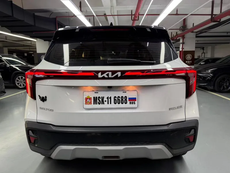 Kia Seltos 2023 1.5L IVT Premium Edition interior photo 6 Kia Seltos 2023 1.5L IVT Premium Edition interior photo 6