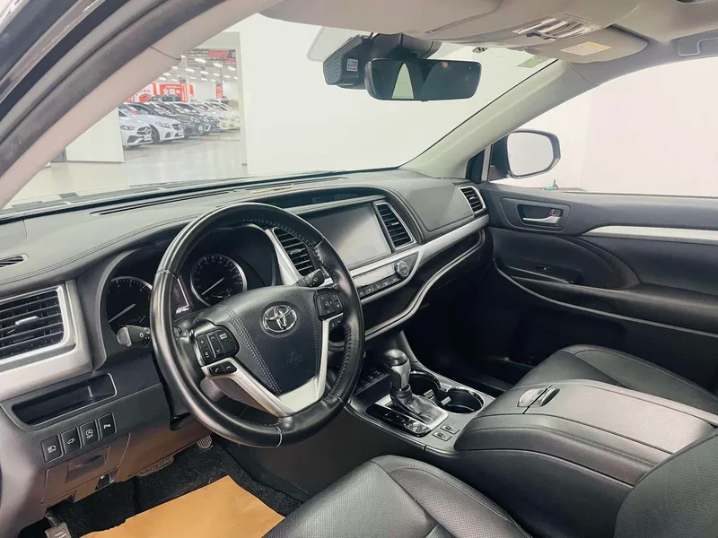Toyota Highlander 2018 2.0T Four-wheel drive Premium Edition 7 seat Country VI exterior photo 6 Toyota Highlander 2018 2.0T Four-wheel drive Premium Edition 7 seat Country VI exterior photo 6