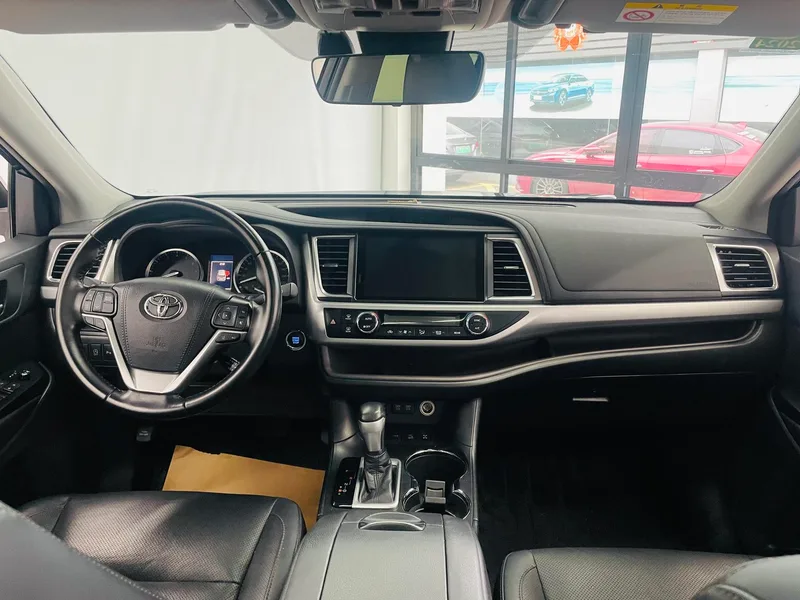 Toyota Highlander 2018 2.0T Four-wheel drive Premium Edition 7 seat Country VI exterior photo 7 Toyota Highlander 2018 2.0T Four-wheel drive Premium Edition 7 seat Country VI exterior photo 7