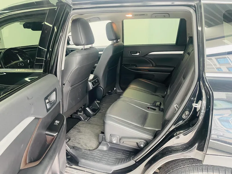 Toyota Highlander 2018 2.0T Four-wheel drive Premium Edition 7 seat Country VI exterior photo 9 Toyota Highlander 2018 2.0T Four-wheel drive Premium Edition 7 seat Country VI exterior photo 9