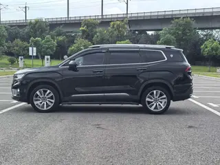 Geely Okavango 2022 1.8TD DCT De lujo exterior foto 3 Geely Okavango 2022 1.8TD DCT De lujo exterior foto 3