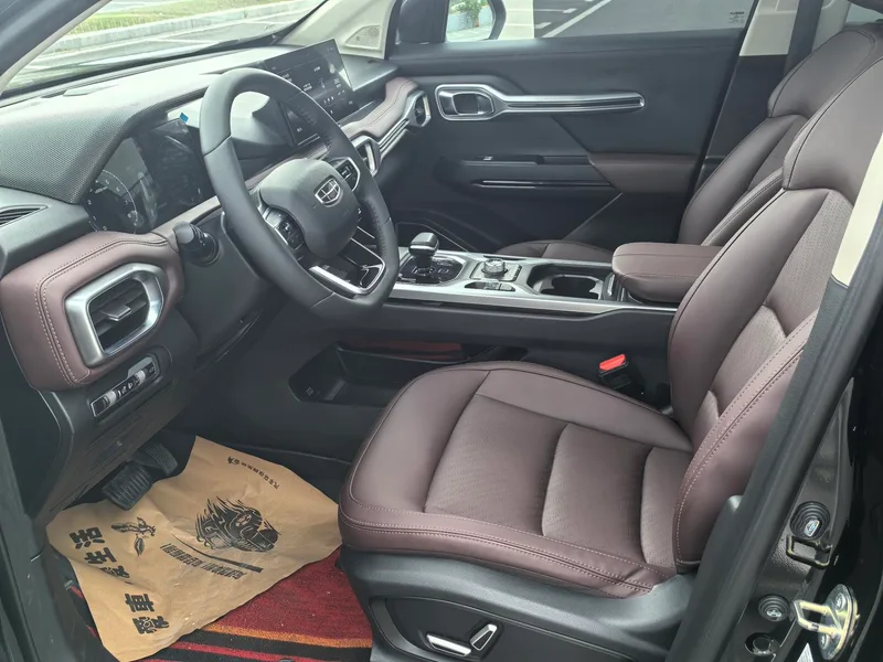 Geely Okavango 2022 1.8TD DCT De lujo exterior foto 4 Geely Okavango 2022 1.8TD DCT De lujo exterior foto 4