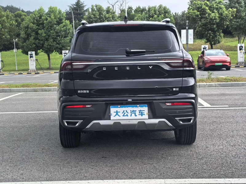 Geely Okavango 2022 1.8TD DCT De lujo interior foto 13 Geely Okavango 2022 1.8TD DCT De lujo interior foto 13