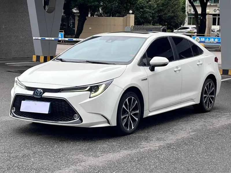Toyota Levin 2019 Dual Power 1.8H Sports version Country VI exterior photo 1 Toyota Levin 2019 Dual Power 1.8H Sports version Country VI exterior photo 1