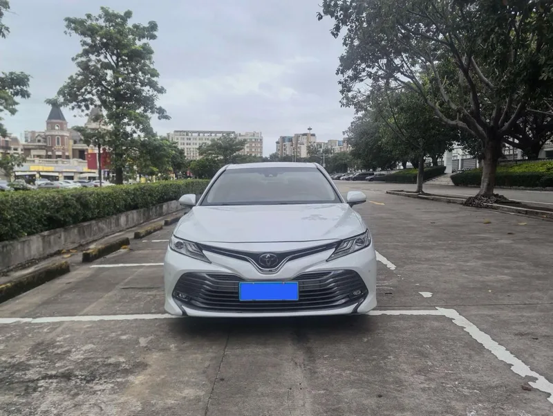Toyota Camry 2019 2.0G Edición de lujo País VI exterior foto 2 Toyota Camry 2019 2.0G Edición de lujo País VI exterior foto 2