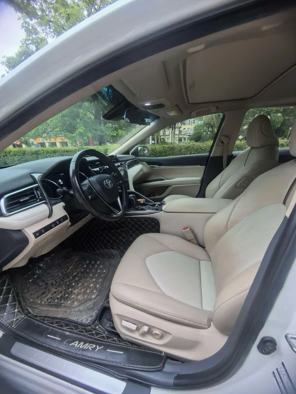 Toyota Camry 2019 2.0G Edición de lujo País VI interior foto 7 Toyota Camry 2019 2.0G Edición de lujo País VI interior foto 7