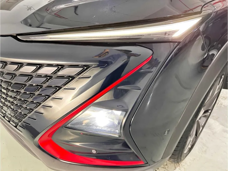 Changan UNI-T 2020 1.5T Modelo insignia interior foto 15