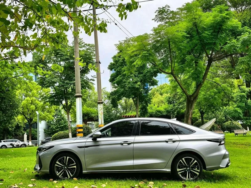 Chery Arrizo 8 2024 Versión de alta energía 2.0T DCT Jin exterior foto 7