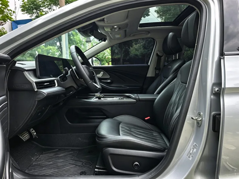 Chery Arrizo 8 2024 Versión de alta energía 2.0T DCT Jin interior foto 11
