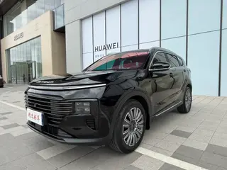 Jetour X70 PLUS 2025 1.5T 6DCT The perfect edition 7 seat
