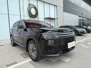 Jetour X70 PLUS 2025 1.5T 6DCT The perfect edition 7 seat exterior photo 3 Jetour X70 PLUS 2025 1.5T 6DCT The perfect edition 7 seat exterior photo 3