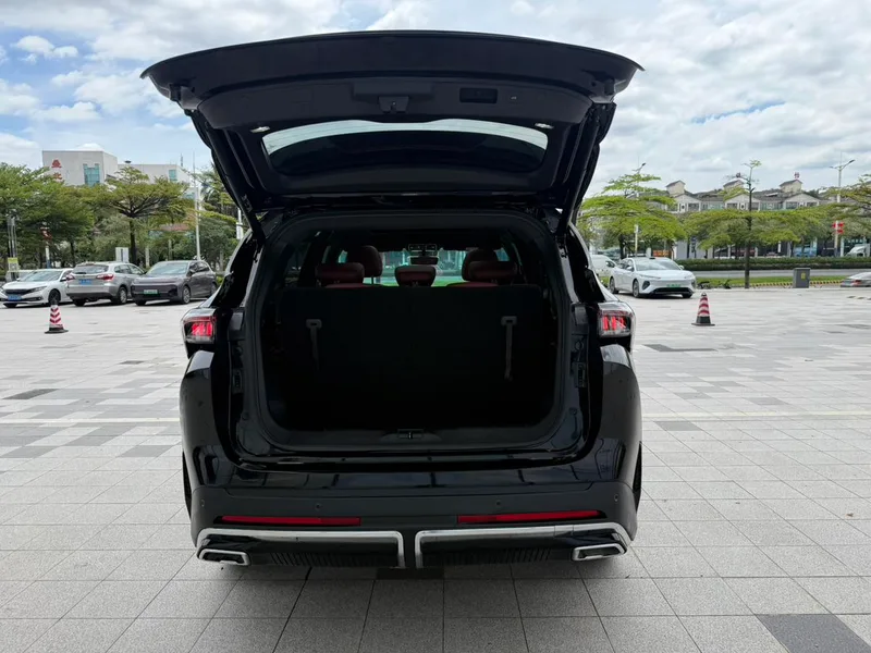 Jetour X70 PLUS 2025 1.5T 6DCT The perfect edition 7 seat interior photo 11 Jetour X70 PLUS 2025 1.5T 6DCT The perfect edition 7 seat interior photo 11