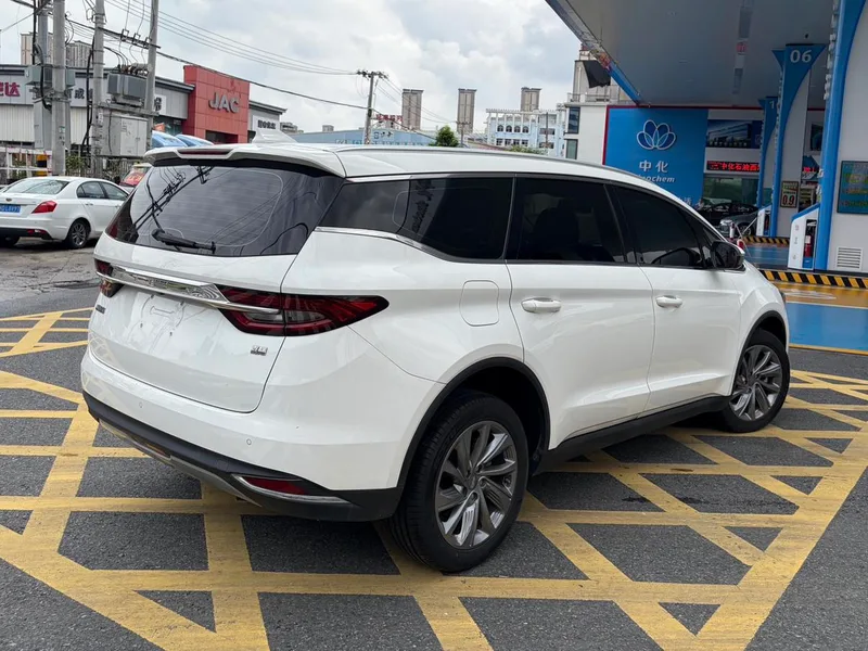 Geely Jiaji 2021 1.8TD DCT De lujo interior foto 9 Geely Jiaji 2021 1.8TD DCT De lujo interior foto 9