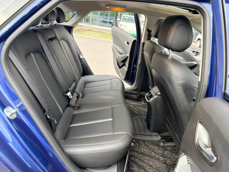 Hyundai Lafesta 2019 280TGDi Edición Smart Speed País VI interior foto 14