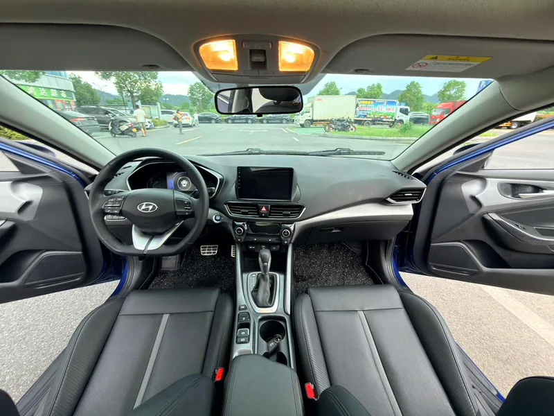 Hyundai Lafesta 2019 280TGDi Edición Smart Speed País VI interior foto 15